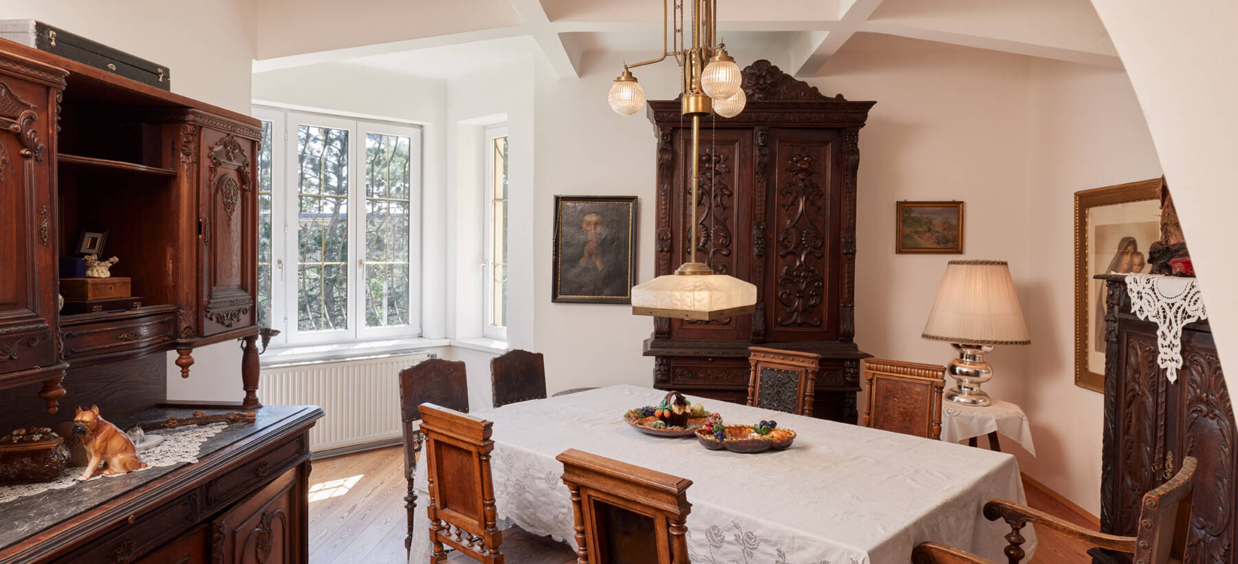 Stilvolle Villa mit gepflegtem Garten in Ruhelage