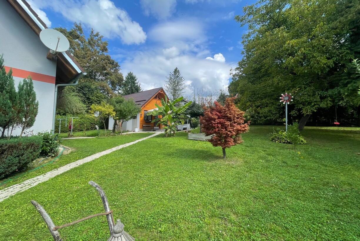 Gepflegtes Wohnhaus in sonniger Lage mit großzügigem Garten in beliebtem Naherholungsgebiet - Thal